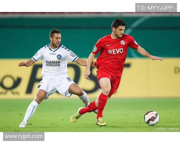 维尔兹堡踢球者迎战海登海姆争夺关键三分的精彩对决