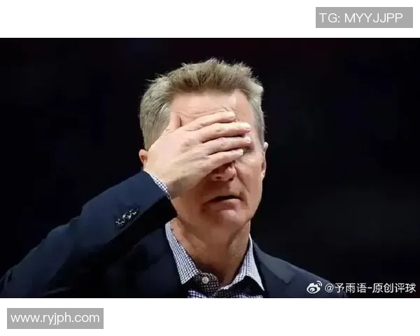 科尔总算不重用三少了! 波杰库明加攻守崩盘狂丢分，穆迪速度太慢